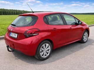 Peugeot 208 MY2016 Facelift 1.2 60kW