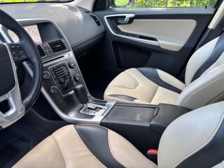 Volvo XC60 R-Design 2.4 D5 158kW