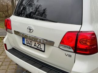 Toyota Land Cruiser V8 Excutive 4.5 V8 200kW