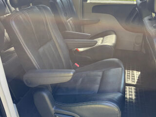 Chrysler Town & Country 3.6 v6 211кВ