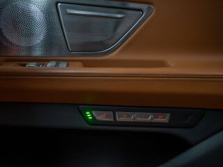 BMW 750 i xDrive M-Sportpakett 4.4 330kW