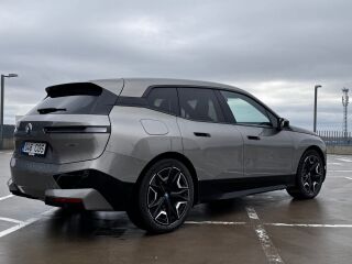 BMW iX xDrive 40 Sportpakett 102кВ