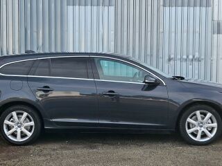 Volvo V60 Momentum Savile Grey 2.0 D2 88kW