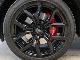 Land Rover Range Rover Sport SVR 5.0 V8 423kW