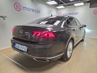 Volkswagen Passat Executive 2.0 206kW