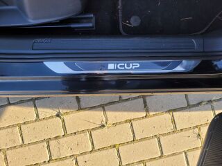 Volkswagen Golf VII Highline 2.0 110kW