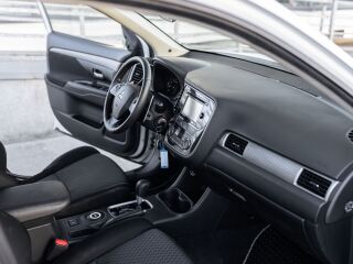 Mitsubishi Outlander 2.0 110kW