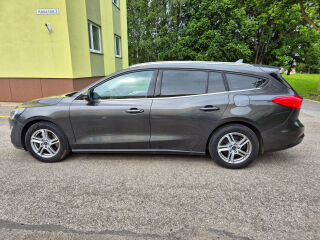 Ford Focus Cool & Connect 1.0 92кВ