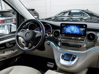 Mercedes-Benz V 300 AMG Line 2.0 174kW