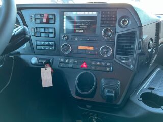 Mercedes-Benz Arocs 3251 8x4*4 375кВ