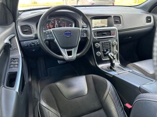 Volvo V60 R-Design 2.0 D4 140kW