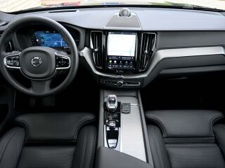 Volvo XC60 AWD 4C B&W LUXURY+ BLACK EDITION INTELLI PRO 2.0 T6 Plug-in LONG RANGE 293кВ