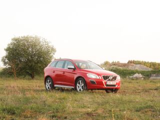 Volvo XC60 R-design 2.4 D3 120kW
