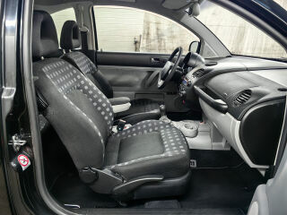Volkswagen New Beetle 1.9 66кВ