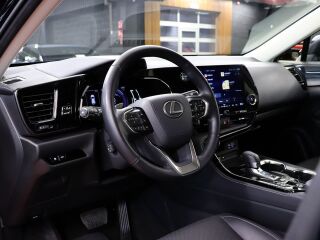 Lexus NX 450h+ AWD Business Plus 2.5 Plug In Hybrid 136kW