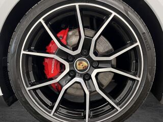 Porsche Taycan 4S 420кВ