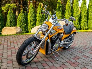 Harley-Davidson VRSCSE2 Screamin' Eagle CVO V-Rod 92kW