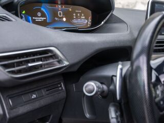 Peugeot 3008 GT LINE 1.5 R4 HDI 96kW