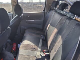 Toyota Hilux 2.5 106кВ