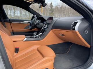 BMW M850 4.4 390kW
