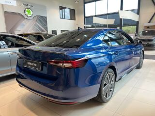 Skoda Superb HB Sportline 2.0 TSI 150кВ