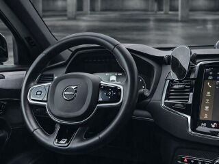 Volvo XC90 AWD R-DESIGN 7 XENIUM INTELLI SAFE PRO B5 KE 2.0 173kW