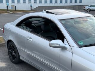 Mercedes-Benz CLK 320 Avantgarde 3.0 V6 165kW