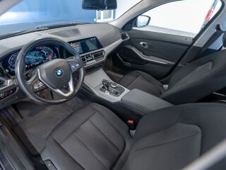 BMW 318 i Advantage 2.0 115kW