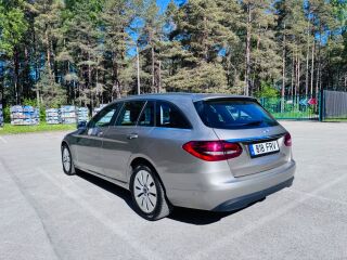 Mercedes-Benz C 220 4Matic 2.0 143kW