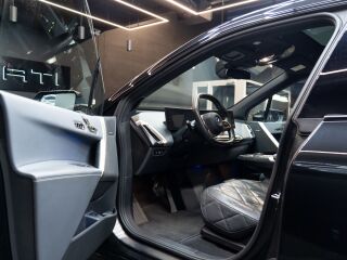 BMW iX xDrive 40 Sports Package 240kW