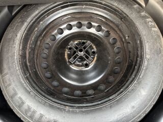Volvo C30 R-Design 1.6 D2 84кВ