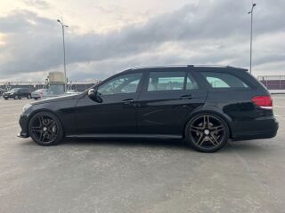 Mercedes-Benz E 500 AMG Sport package 4.7 V8 Twin turbo 300kW