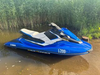 Yamaha WAVERUNNER 1.0 R3 74кВ