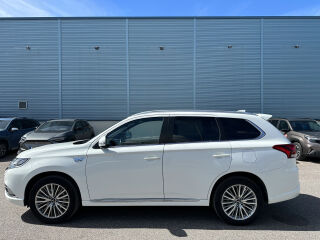Mitsubishi Outlander PHEV Luxury 4WD 2.4 99kW