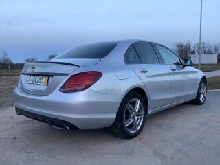 Mercedes-Benz C 220 2.0 R4 143kW