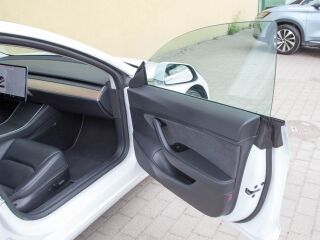 Tesla Model 3 Standard Range Plus 208kW