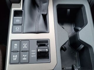 Toyota Land Cruiser First Edition 151kW