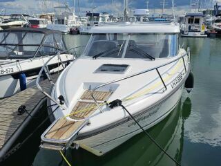 Aquador 28 HT All Inclusive 3.0 V6 Mercury Diesel