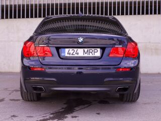 BMW 750 iL M-Pack xDrive 4.4 V8 N63B44 300kW