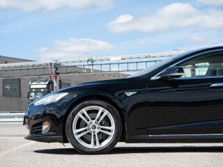 Tesla Model S 85D 270kW 270kW