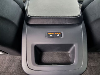 Volvo XC90 R-Desing / AWD / 7k / 2.0 173kW