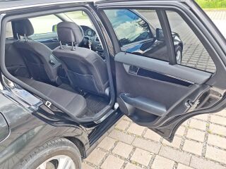 Mercedes-Benz C 220 2.1 125kW