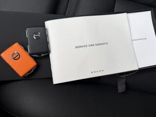 Volvo V60 Inscription Facelift MY23 2.0 B4 KERS MILD Kerghübriid 145кВ