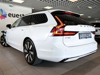 Volvo V90 AWD T6 H&K DARK PLUS INTELLI SAFE PRO 2.0 T6 LONG RANGE plug-in 293kW