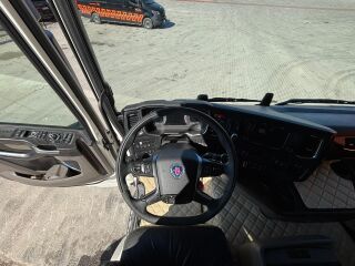 Scania R540 8x4*4 397kW