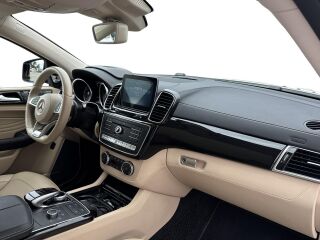 Mercedes-Benz GLE 43 AMG 4Matic Night pakett 3.0 270kW