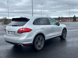 Porsche Cayenne 3.0 180kW