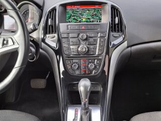 Opel Astra 2.0 121kW