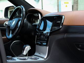 Jeep Grand Cherokee Summit 3.0 V6 184кВ