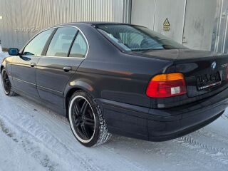 BMW 520 Individual 2.2 R6 125кВ